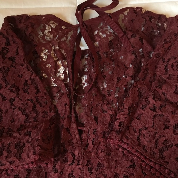 Burgundy Short sleeved shirt - Picture 2 of 3